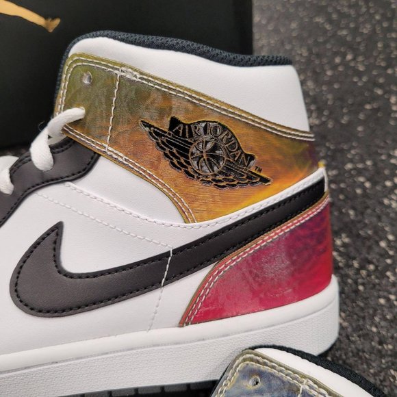 Air Jordan 1 Mid SE White Black Heat Reactive Men’ - Picture 7 of 9